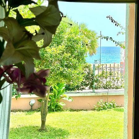 Villa Stella Fronte Mare Porto Frailis Àrbatax Dış mekan fotoğraf