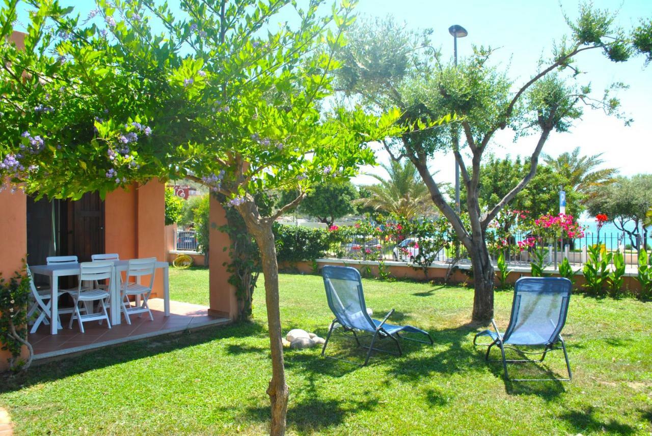 Villa Stella Fronte Mare Porto Frailis Àrbatax Dış mekan fotoğraf